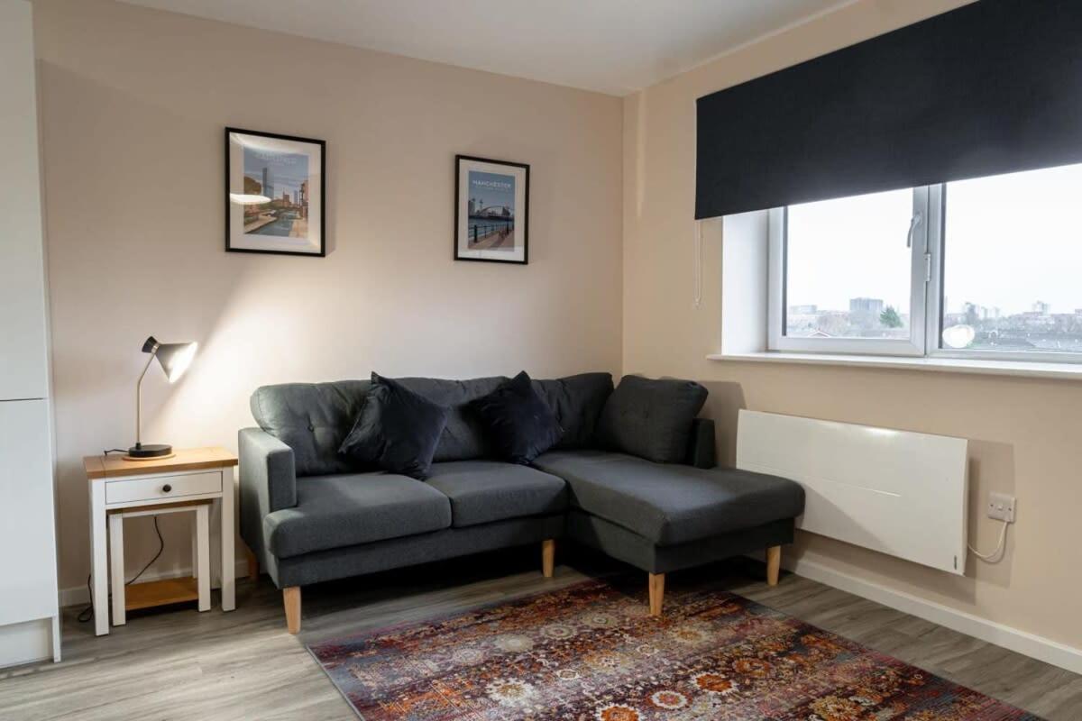 Modern 1 Bedroom Apartment In Manchester Exterior foto